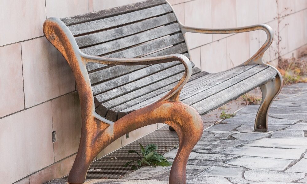 How to stop rust on outdoor furniture