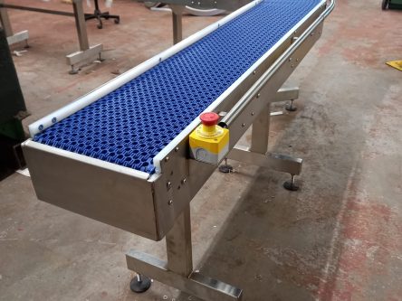 Stainless Steel Conveyor Systems for Food & Beverage Manufacturing
